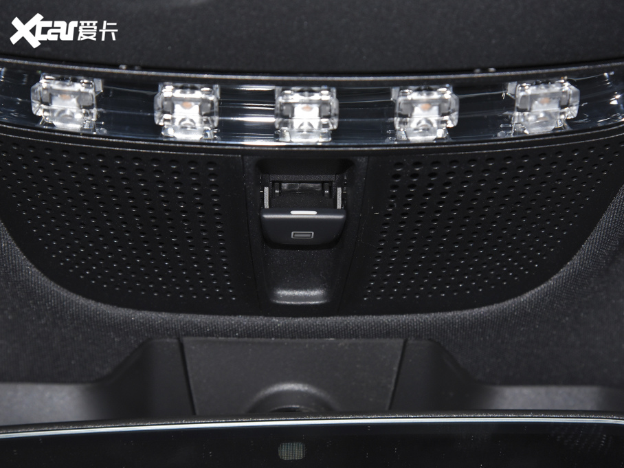 2022YE E 300 L \F