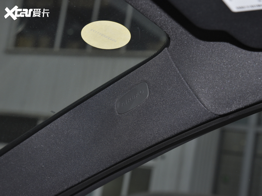 2022YE E 300 L \F