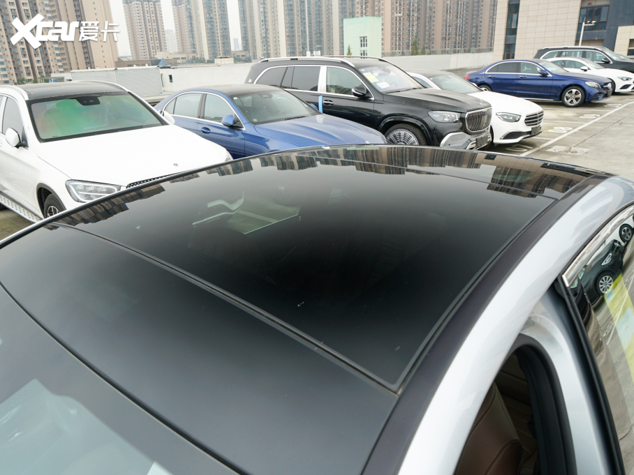 2022YE E 300 L \ӕr