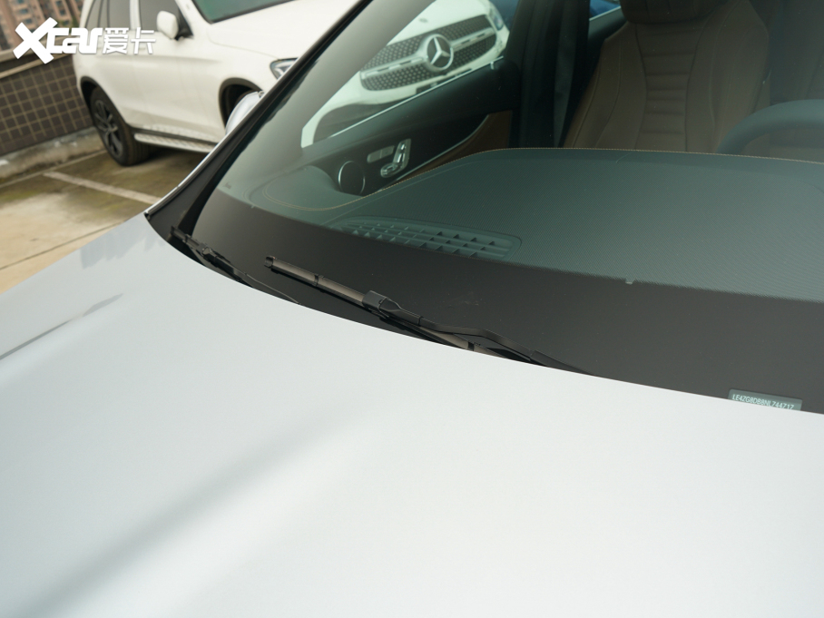 2022YE E 300 L \ӕr