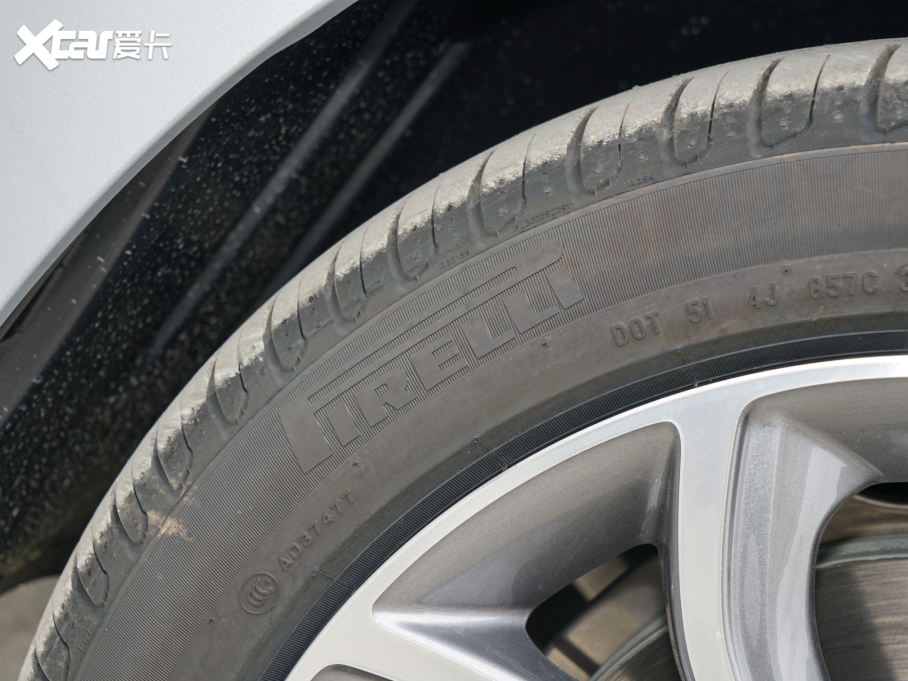 2022YE E 300 L \ӕr