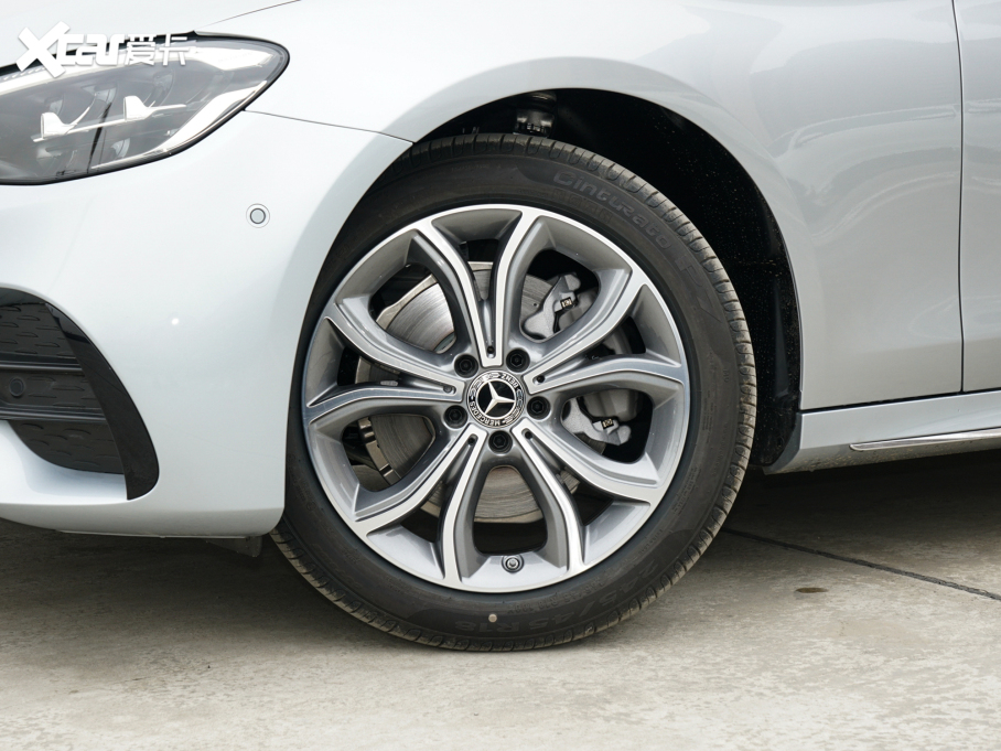 2022��YE�� E 300 L �\�ӕr����