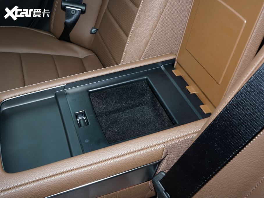 2022YE E 300 L \ӕr