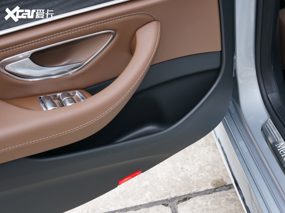 2022YE(j) E 300 L \(yn)(dng)r(sh)