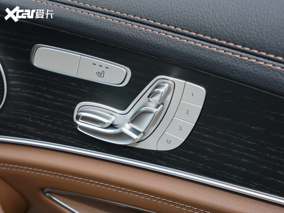 2022YE E 300 L \ӕr