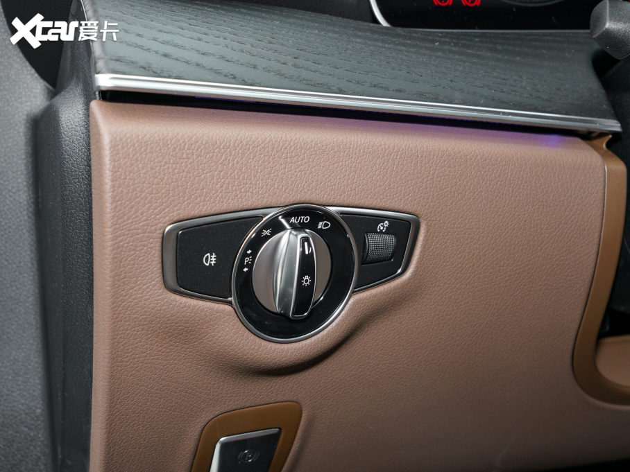 2022YE E 300 L \ӕr