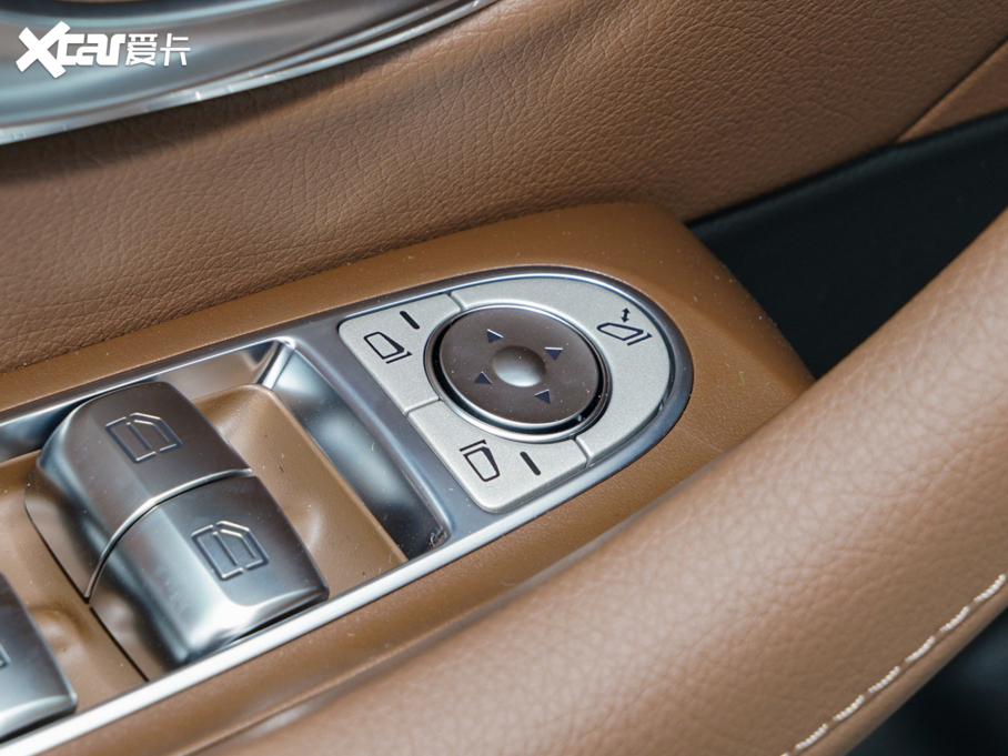 2022YE E 300 L \ӕr