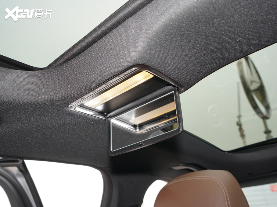 2022YE E 300 L \ӕr