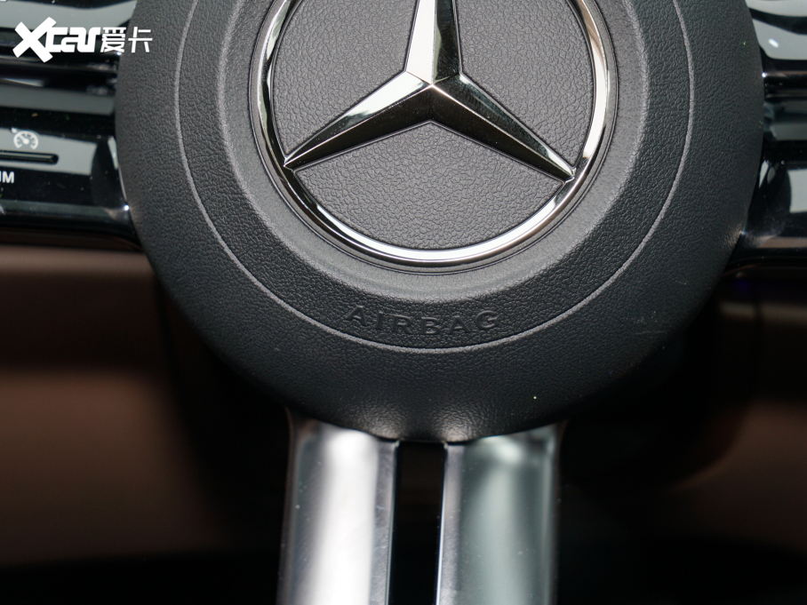 2022YE E 300 L \(yn)(dng)r(sh)