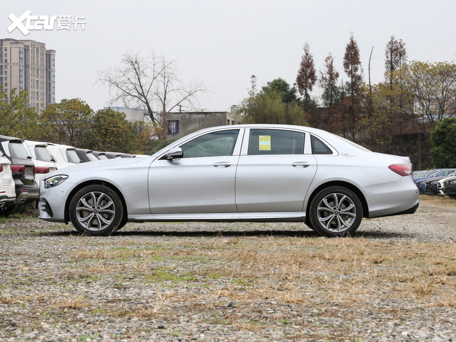 2022YE Ŀ E 300 L \ӺA