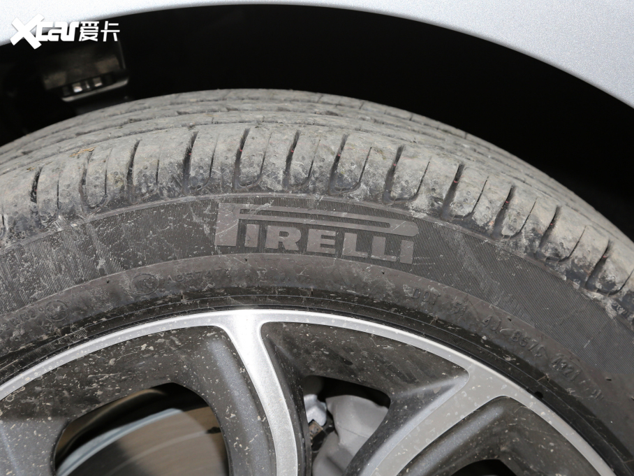 2022YE Ŀ E 300 L \ӺA