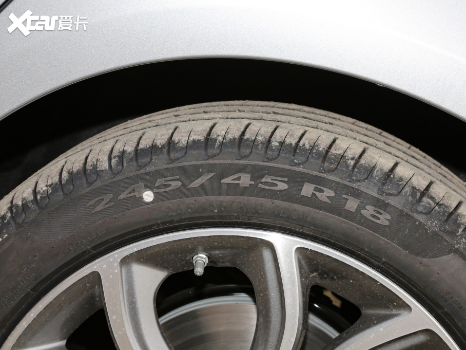 2022YE Ŀ E 300 L \ӺA