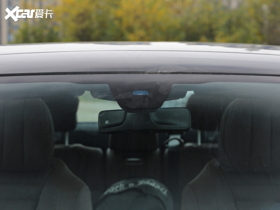 2022YE Ŀ E 300 L \ӺA