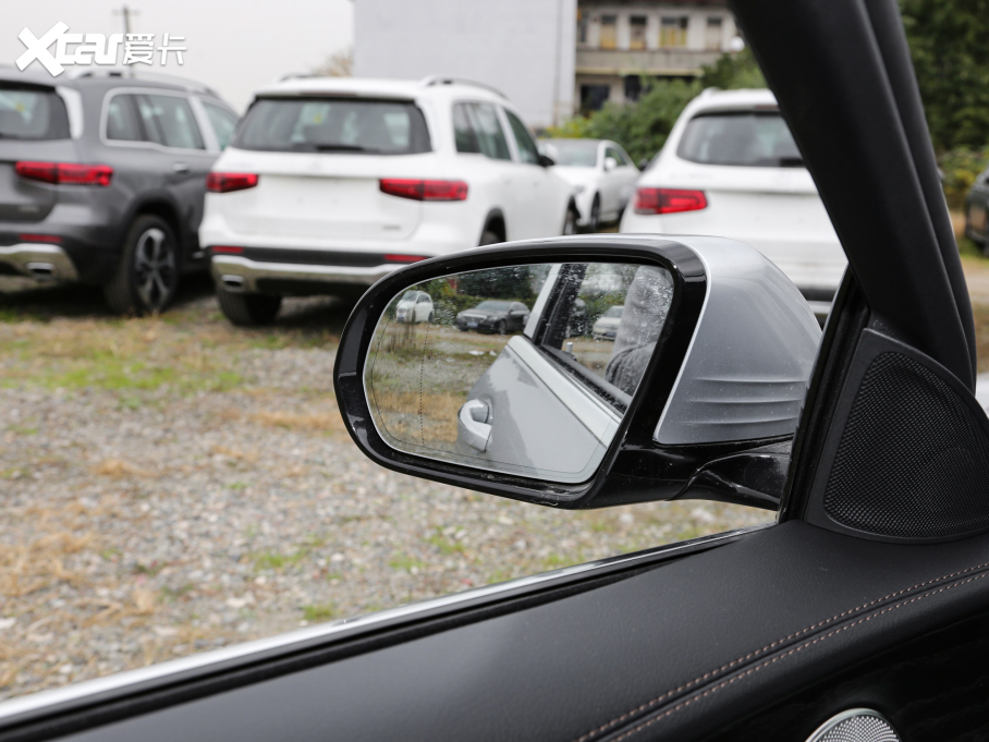 2022YE Ŀ E 300 L \ӺA