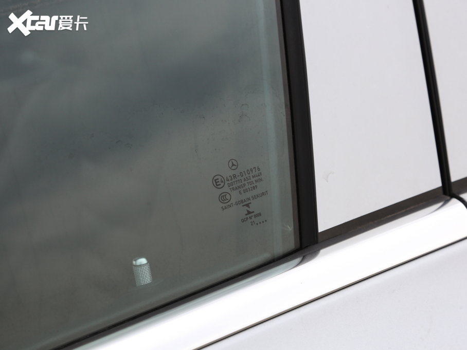 2022YE Ŀ E 300 L \ӺA