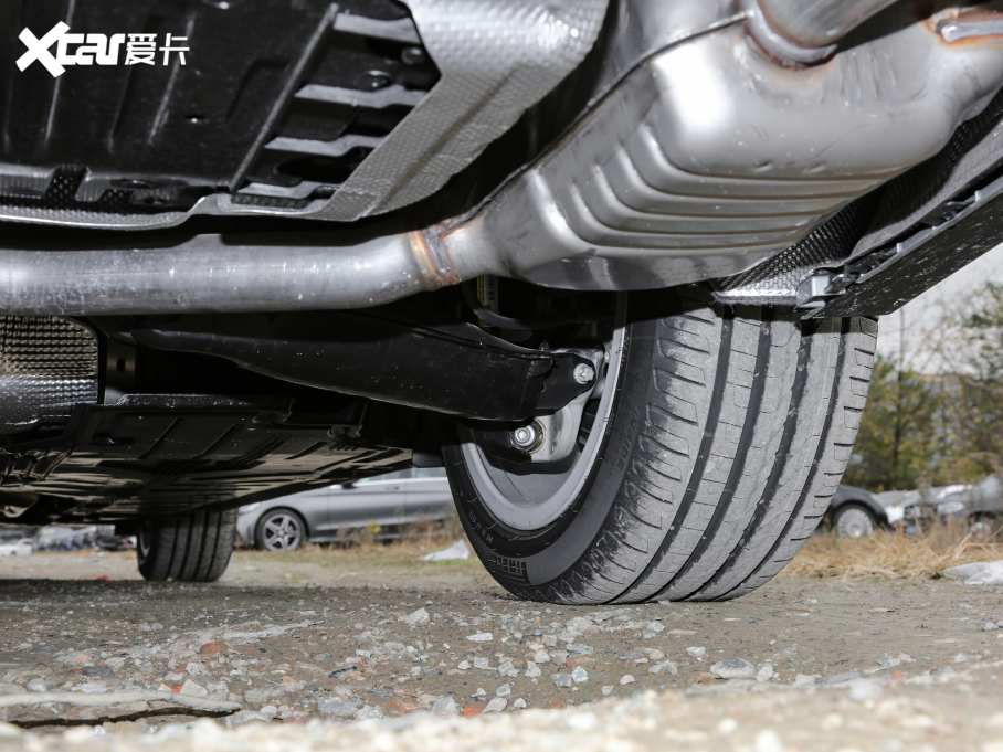 2022YE Ŀ E 300 L \ӺA