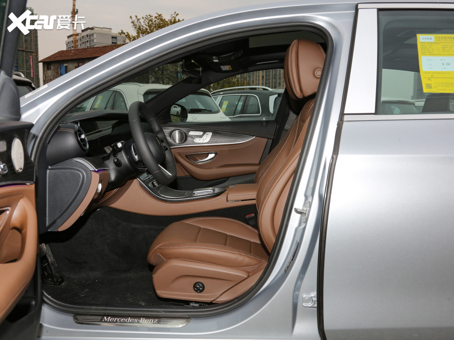 2022YE Ŀ E 300 L \ӺA