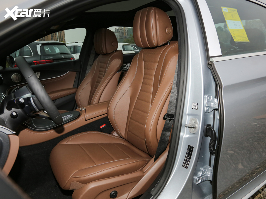 2022YE Ŀ E 300 L \ӺA