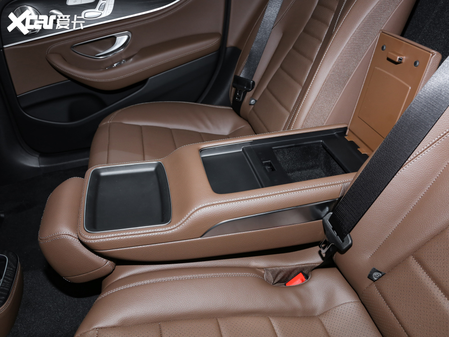 2022YE Ŀ E 300 L \ӺA