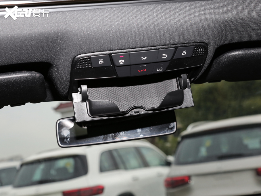 2022YE Ŀ E 300 L \ӺA