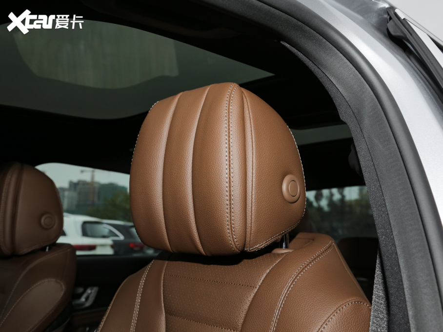 2022YE Ŀ E 300 L \ӺA