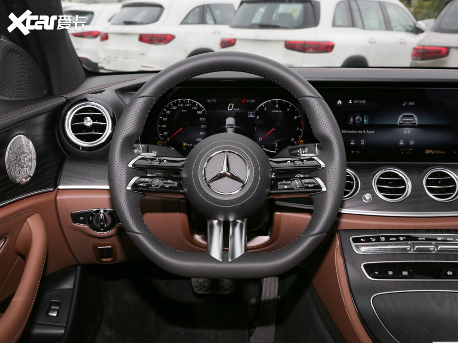 2022YE Ŀ E 300 L \ӺA