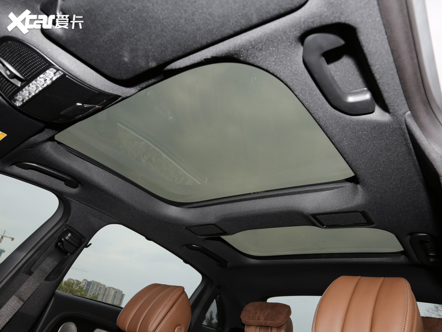 2022YE Ŀ E 300 L \ӺA