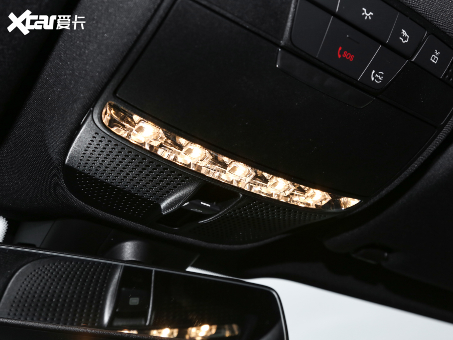 2022YE Ŀ E 300 L \ӺA