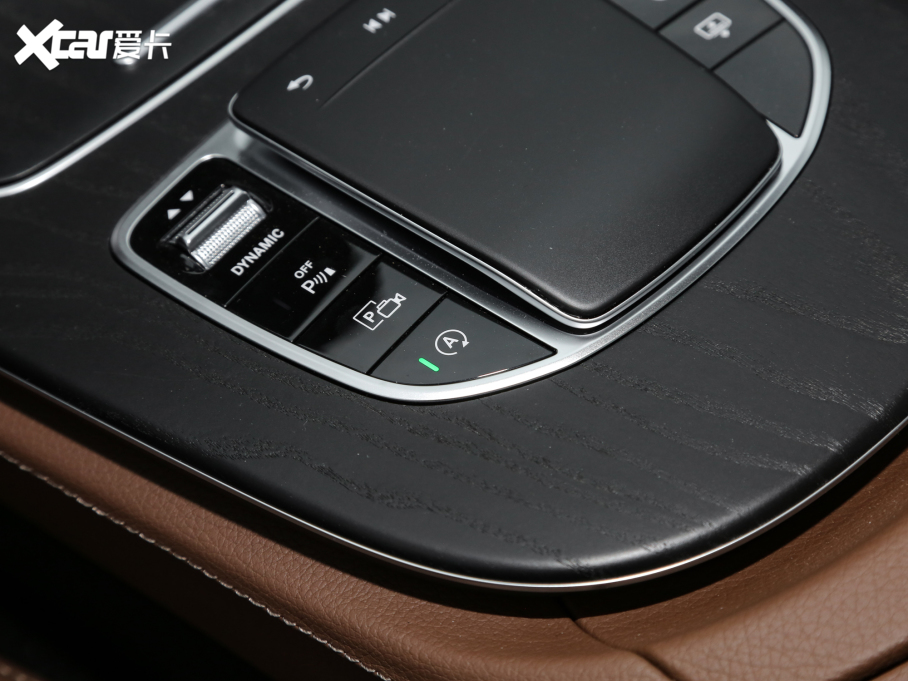 2022YE Ŀ E 300 L \ӺA