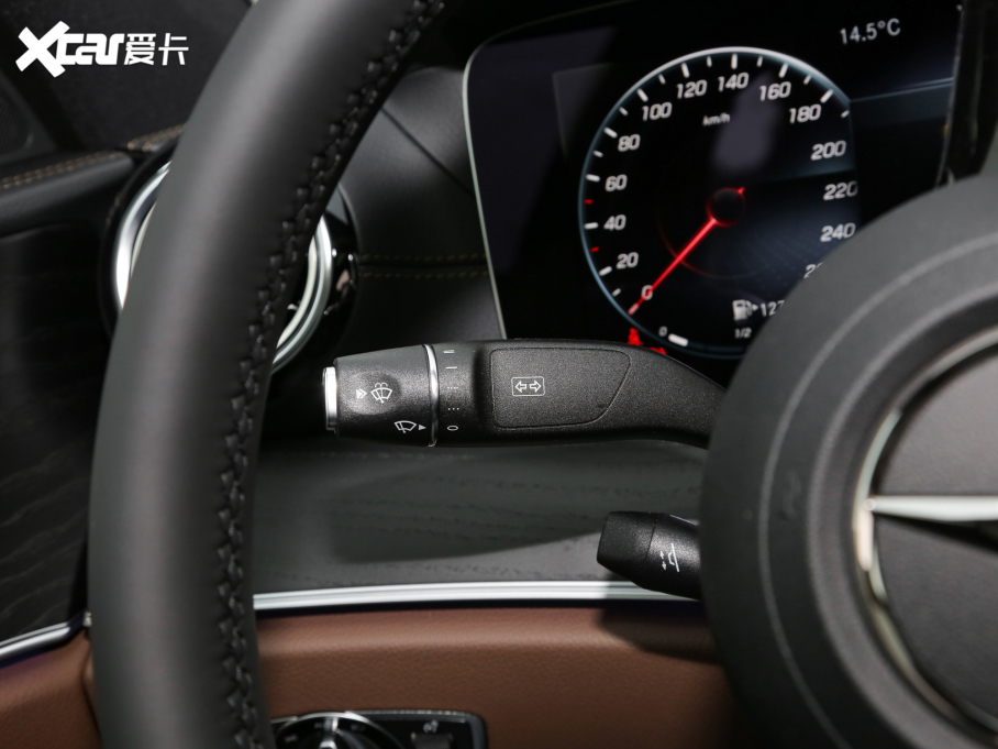 2022YE Ŀ E 300 L \ӺA