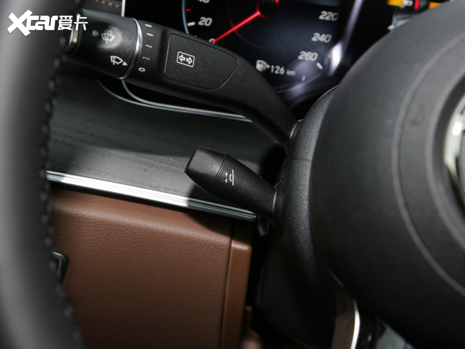 2022YE Ŀ E 300 L \ӺA