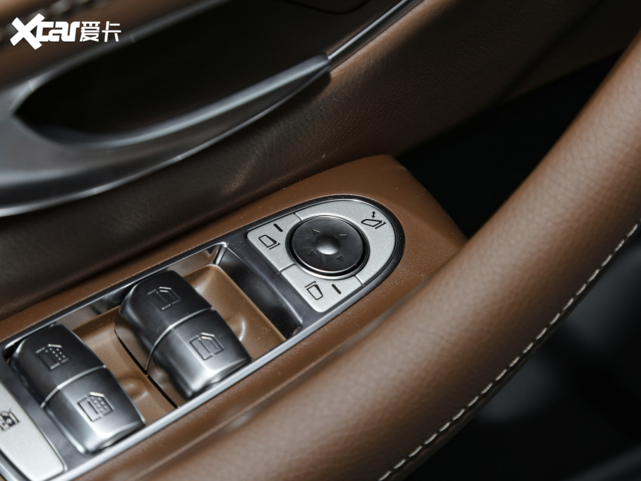 2022YE Ŀ E 300 L \(yn)ӺA