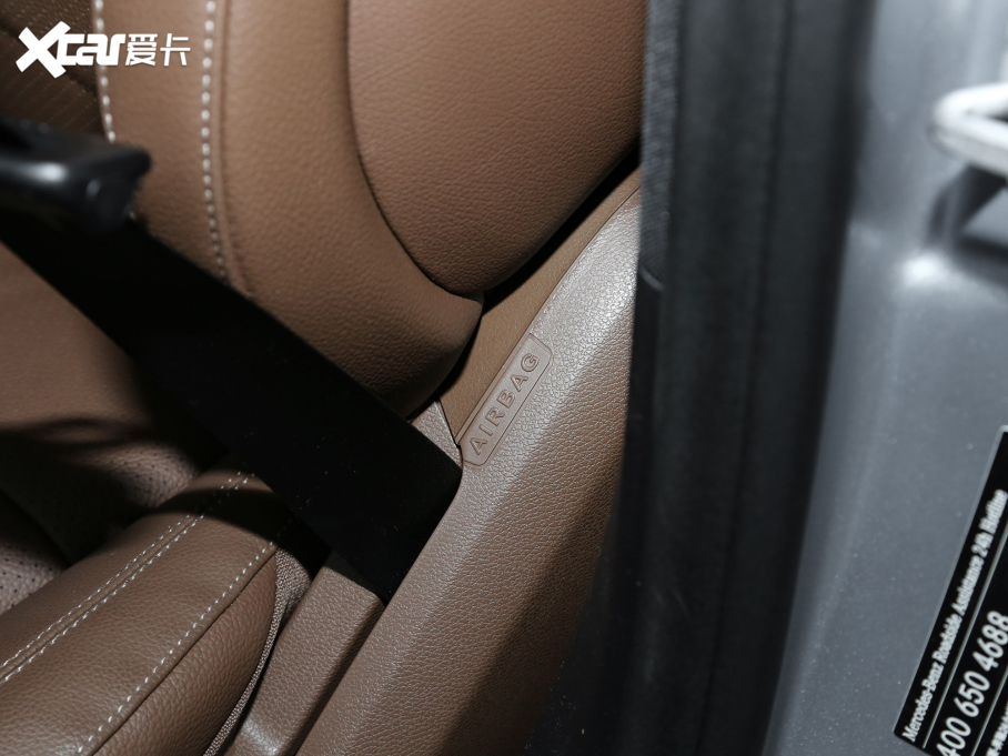 2022YE Ŀ E 300 L \ӺA