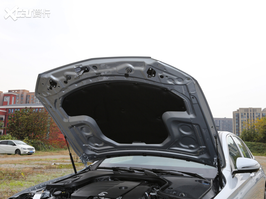 2022YE Ŀ E 300 L \ӺA