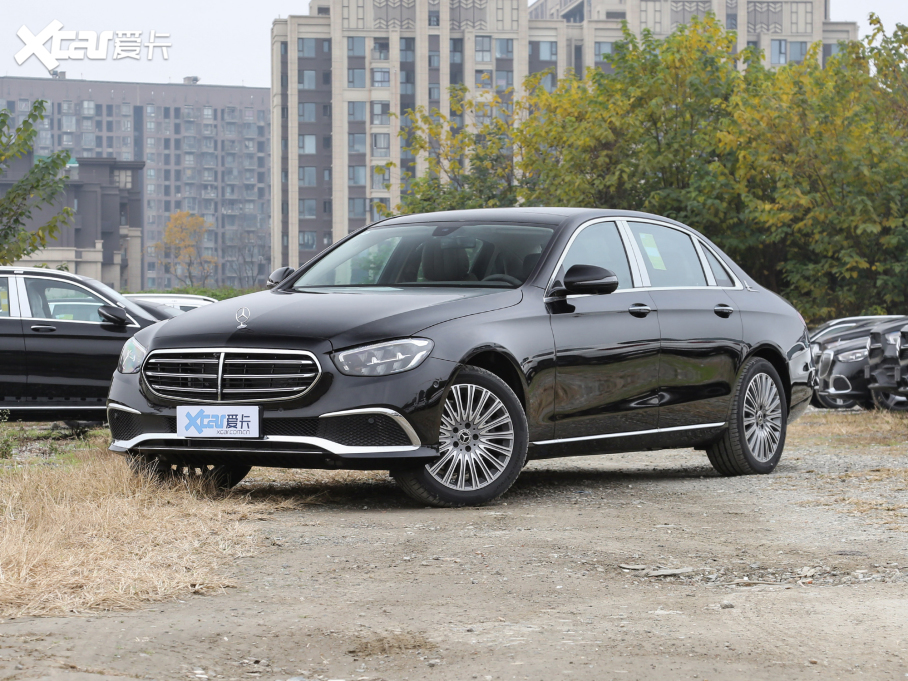 2022YE Ŀ E 300 L A