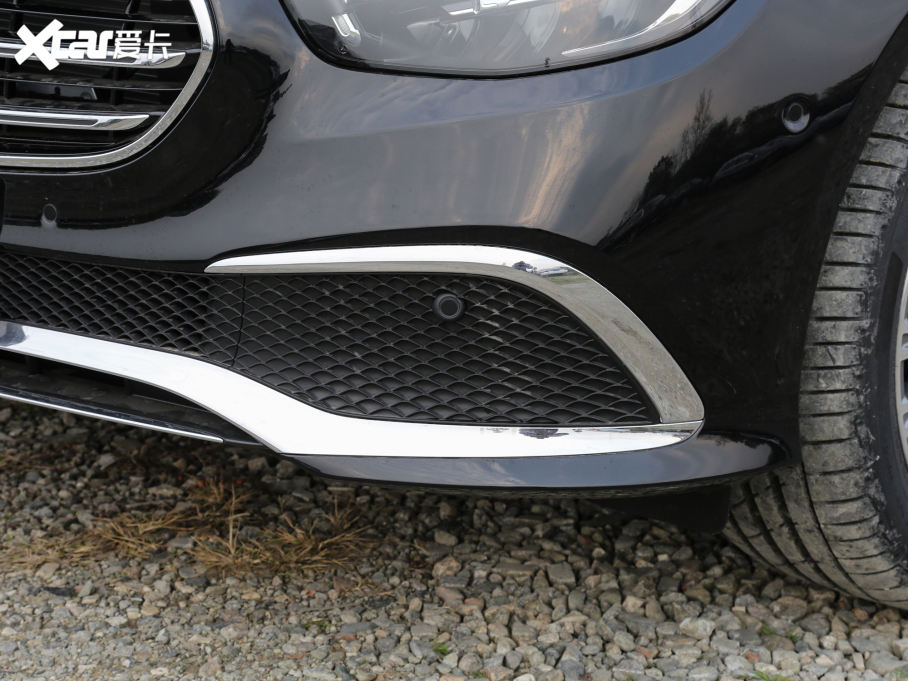 2022YE Ŀ E 300 L A