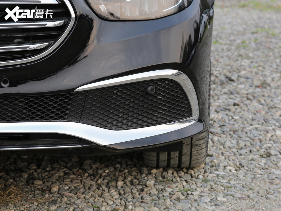 2022YE Ŀ E 300 L A