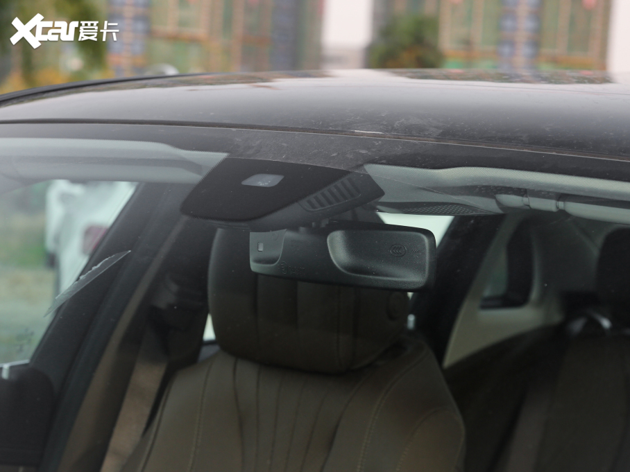 2022YE(j) Ŀ E 300 L A