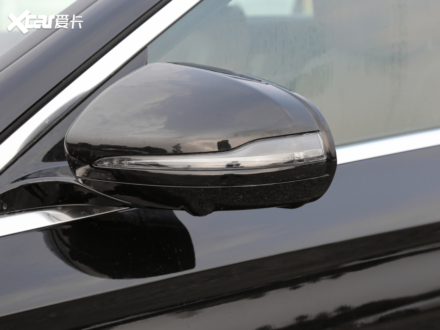 2022YE Ŀ E 300 L A