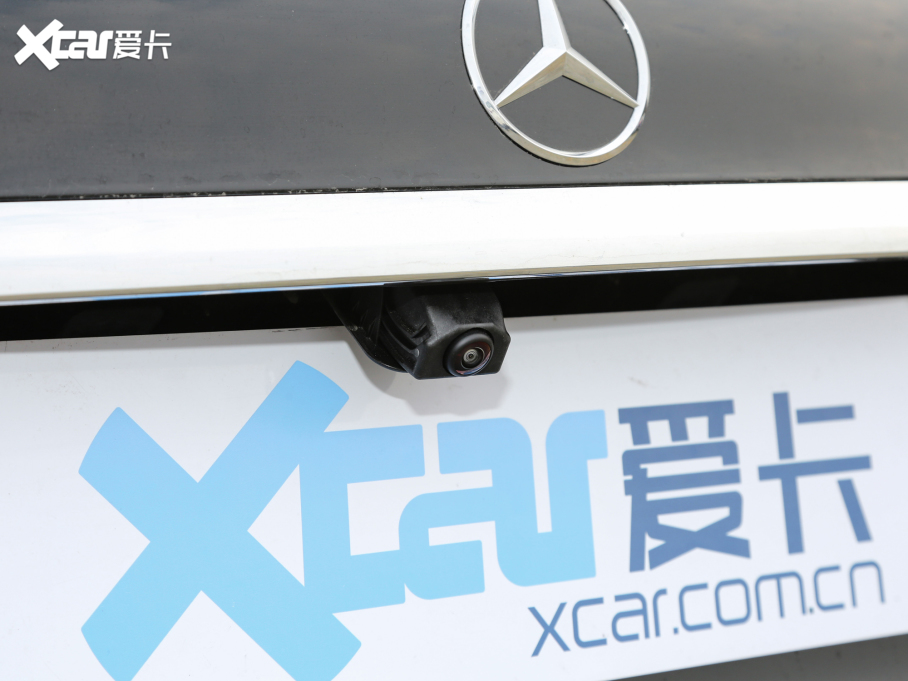 2022YE Ŀ E 300 L A