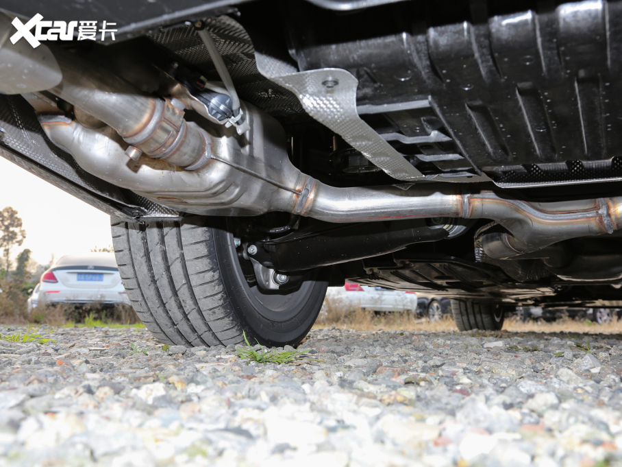 2022YE(j) Ŀ E 300 L A