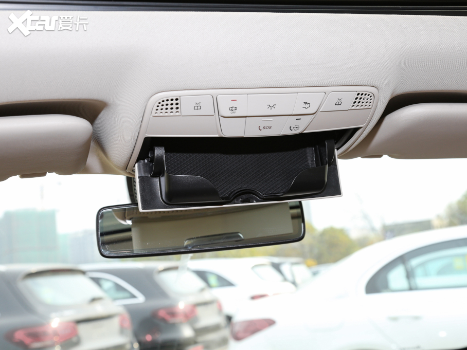 2022YE(j) Ŀ E 300 L A