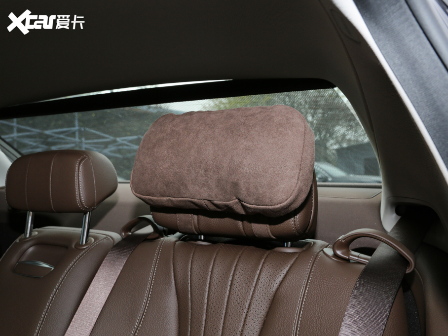 2022YE Ŀ E 300 L A