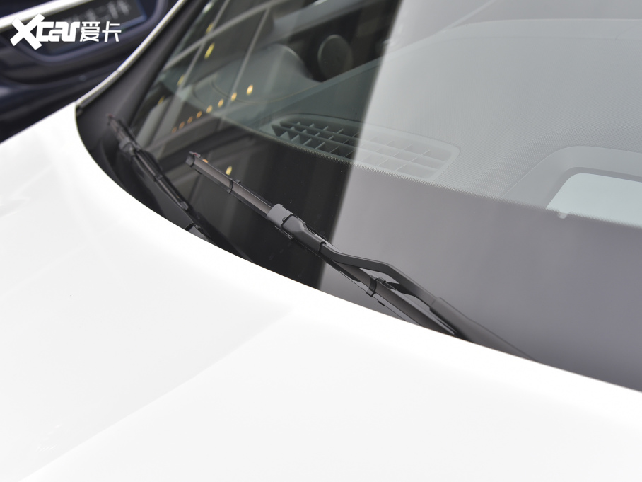 2022YE Ŀ E 300 L \F