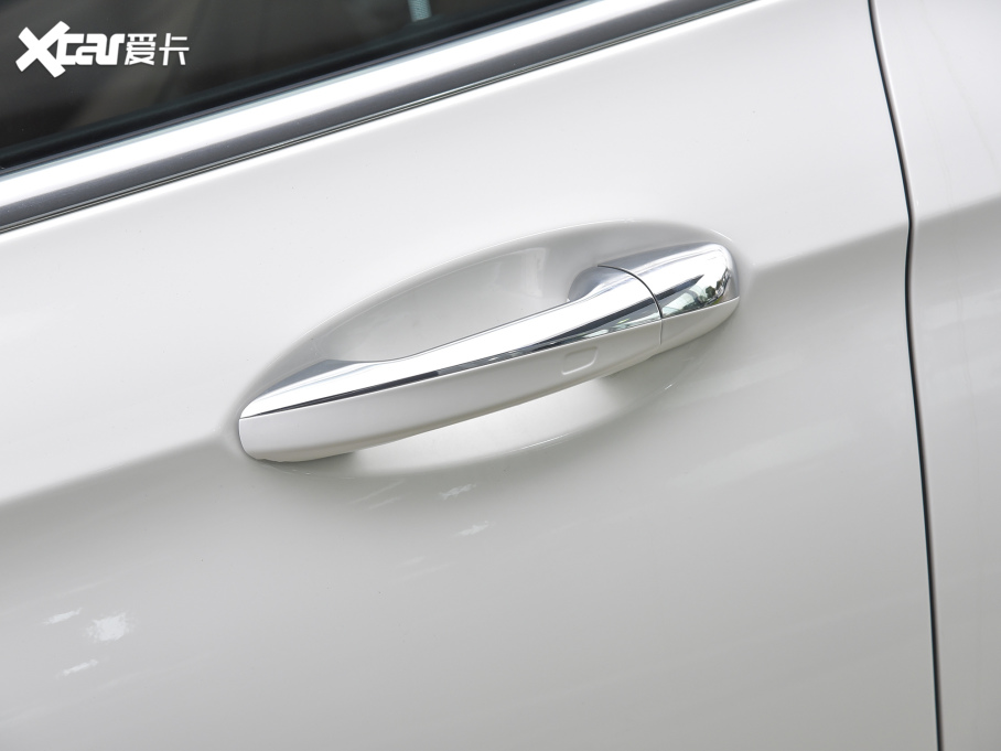 2022YE Ŀ E 300 L \F