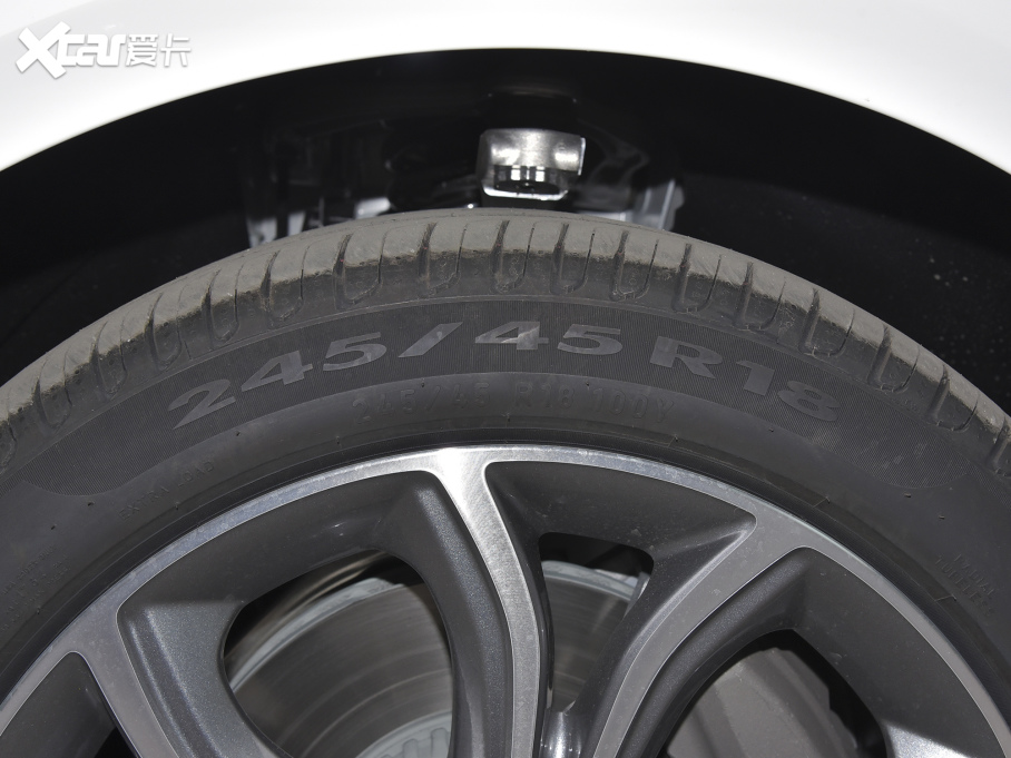 2022YE Ŀ E 300 L \F