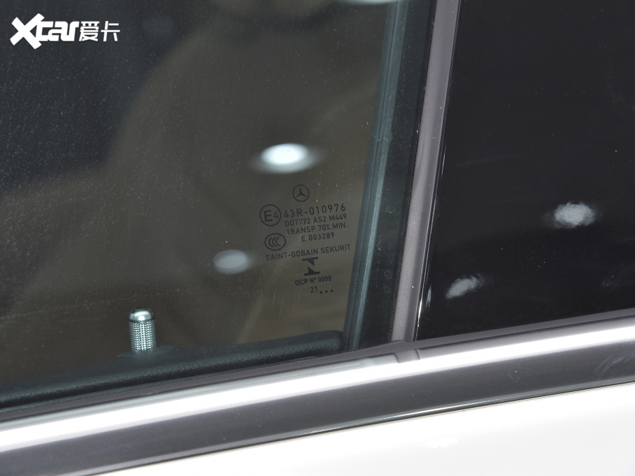 2022YE Ŀ E 300 L \F