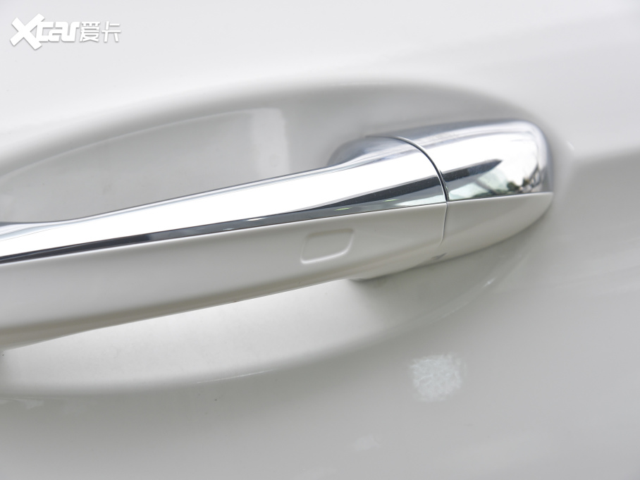 2022YE Ŀ E 300 L \F