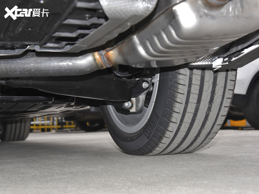 2022YE Ŀ E 300 L \F