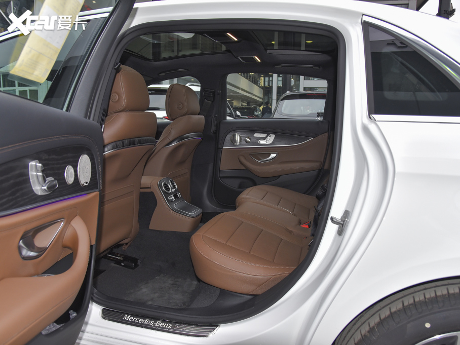 2022YE Ŀ E 300 L \F